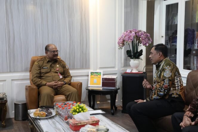
					Meningkatkan Kesiapsiagaan Darurat: Bupati OKU Selatan Usulkan Bantuan Kendaraan Operasional dan Dana Tanggap Darurat kepada Kemendagri
