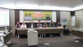 Para TimAsesor tengah melakukan pengujian kopetensi terhadap calon Direktur PDAM Tirta Sak Selabung