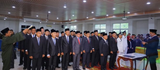 
					Pelantikan Pejabat Administrator dan Pengawas oleh Bupati Abusama di Lingkungan Pemkab OKU Selatan