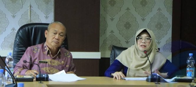 
					Asisten Administrasi Umum OKU Selatan Pimpin Rapat Evaluasi JKN 2026, Tingkatkan Sinergi Demi Pelayanan Kesehatan Optimal