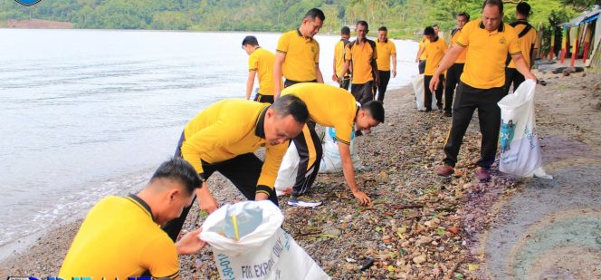 
					Pemkab OKU Selatan Bersama TNI-Polri Galakkan Gotong Royong Jaga Keindahan Danau Ranau